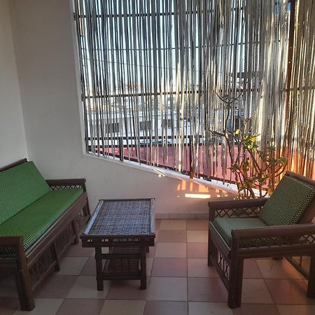 Karls Guesthouse Cotonou Quarto foto